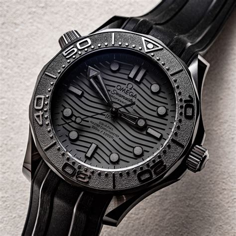 omega seamster black